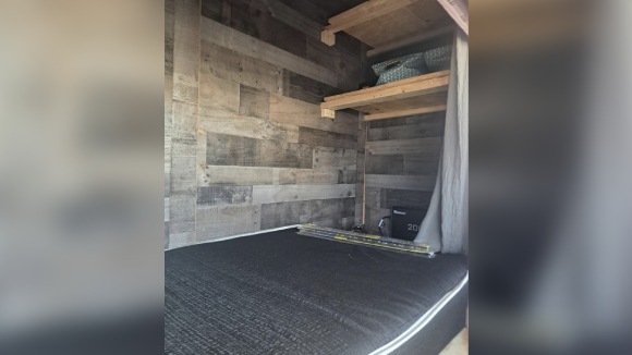 2020 BOX TRUCK FOR SALE