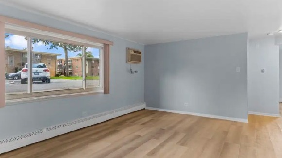 ONE BEDROOM APARTMENT IN PALOS HILLS FOR RENT