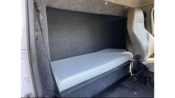 UGRADNJA SLIPERA U BOX KAMIONIMA