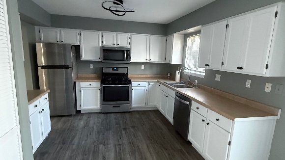 FRESHLY UPDATED 4 BEDROOM HOME - MONTH TO MONTH LEASE AVAILABLE