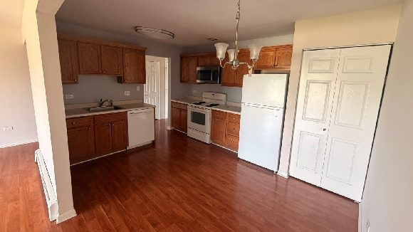 FOR RENT – DARIEN, IL 60561