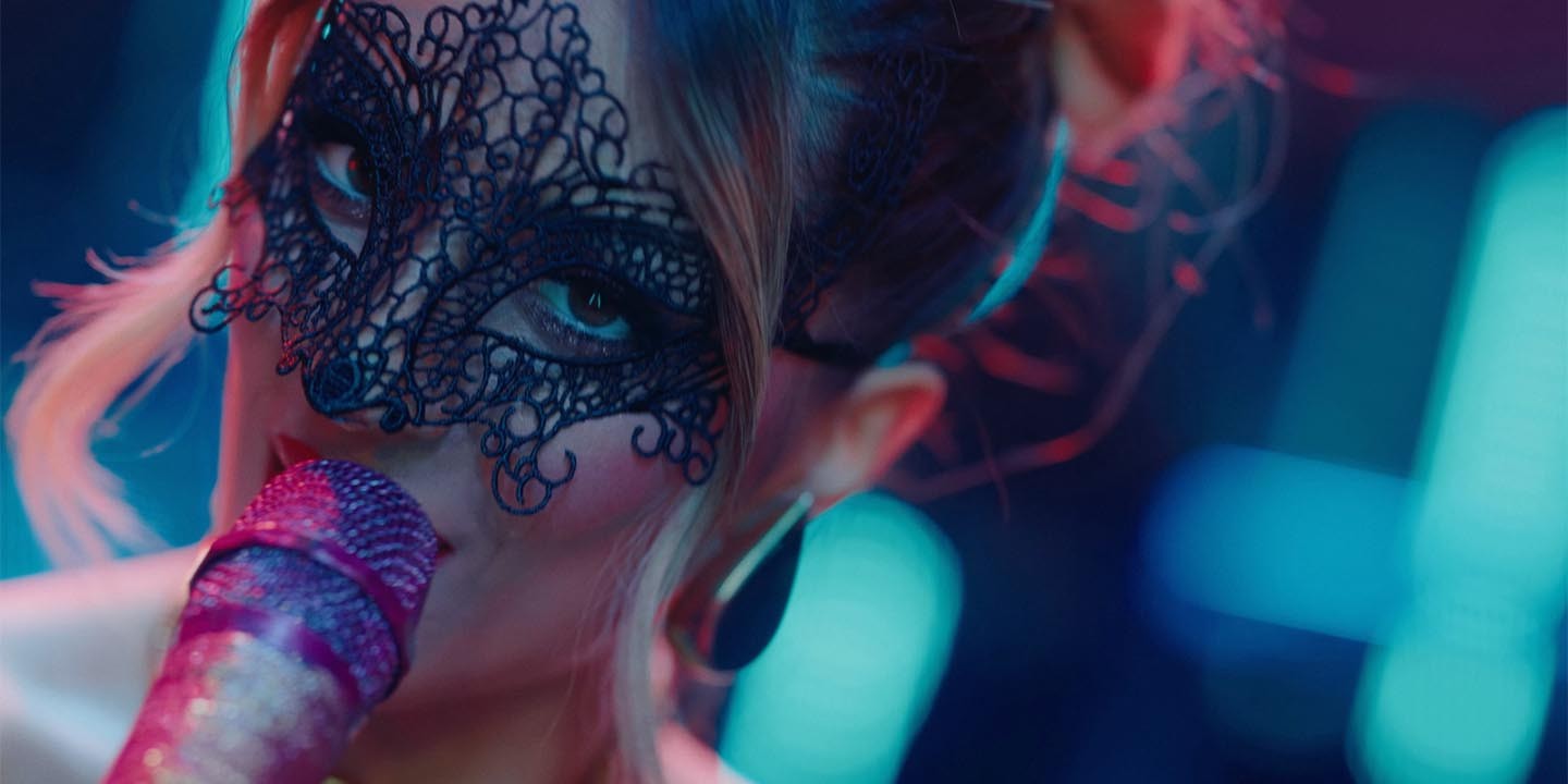 Dragana Rakčević iz Čikaga predstavila spot za svoju novu pesmu "Idem dalje" (VIDEO)