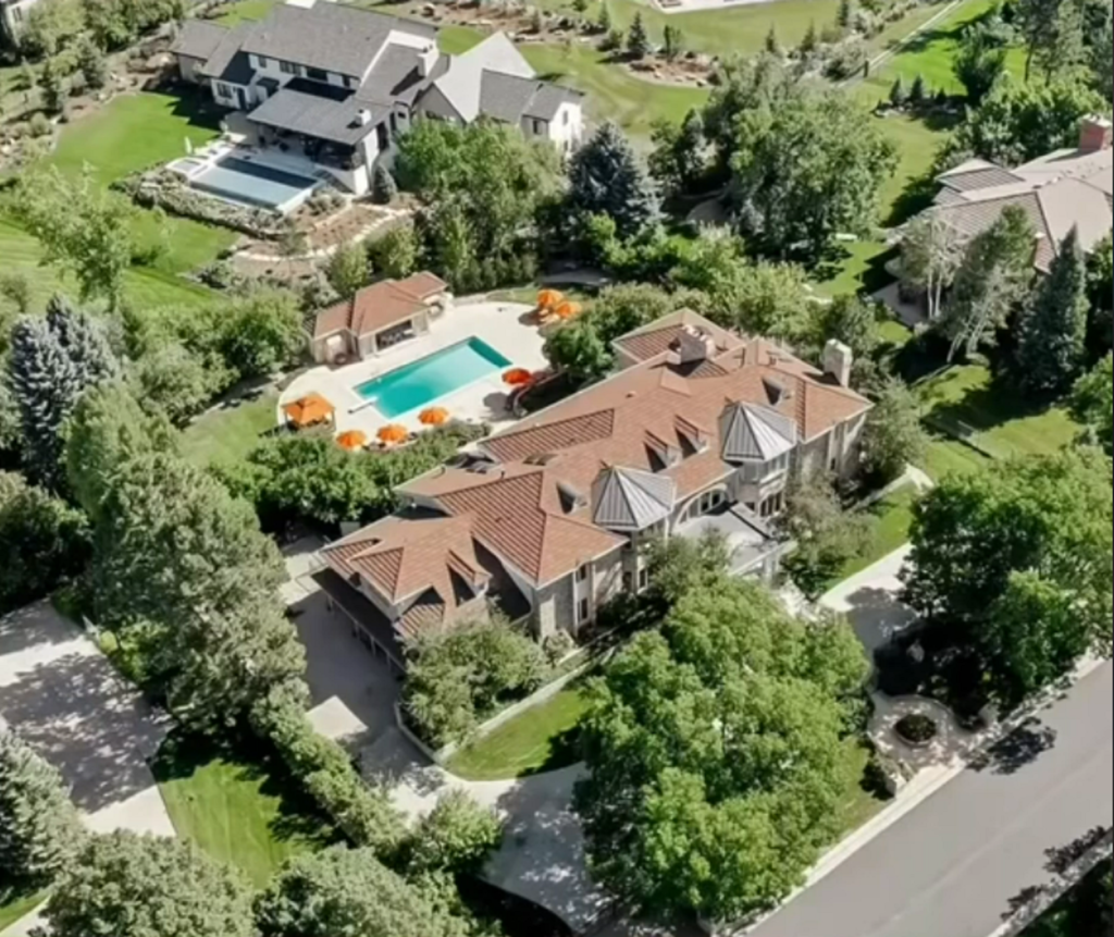 Luksuzna megavila Nikole Jokića: Koštala ga $4,5 miliona, ima privatni bioskop i 29 soba (VIDEO)