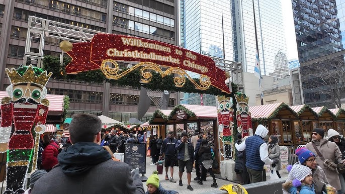 Zatvorene dve Christkindlmarket lokacije, Wrigleyville Christkindlmarket otvoren do 31. decembra