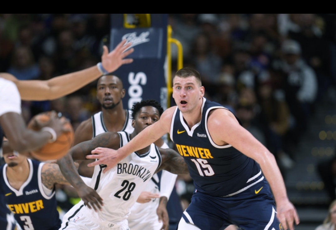 Denver deklasirao Bruklin, Jokić nastavio da ispisuje NBA istoriju (VIDEO)