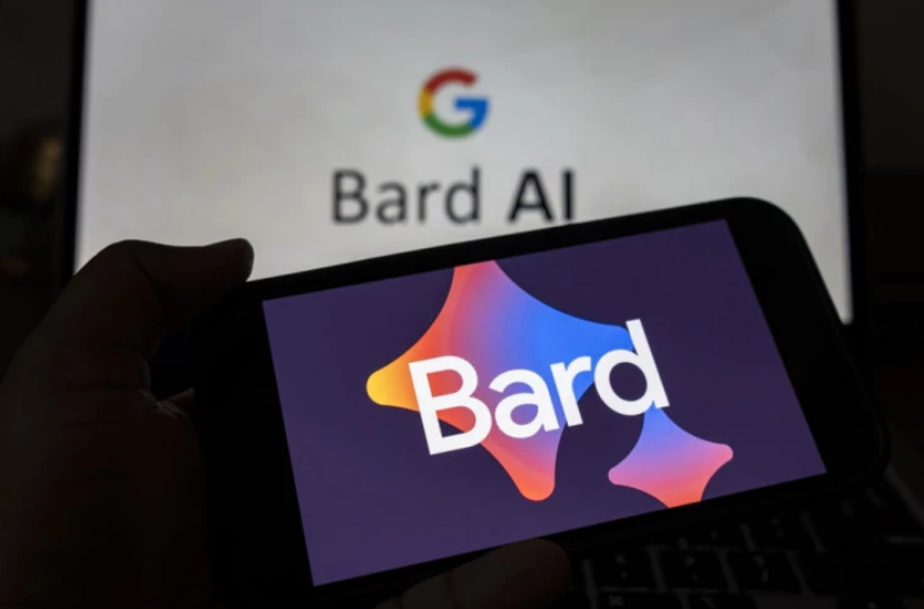 Google Bard sada može da gleda YouTube snimke umesto vas