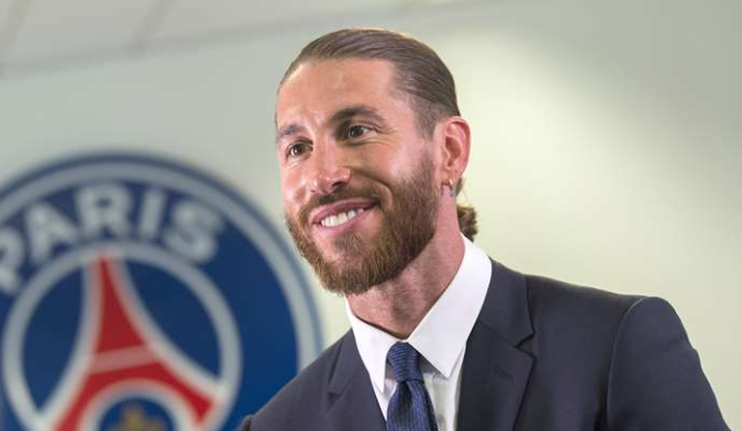 Kad fudbaler pusti glas: Sergio Ramos sa grupom Los Yakis objavio pesmu "No me contradigas" (VIDEO) &nbsp;