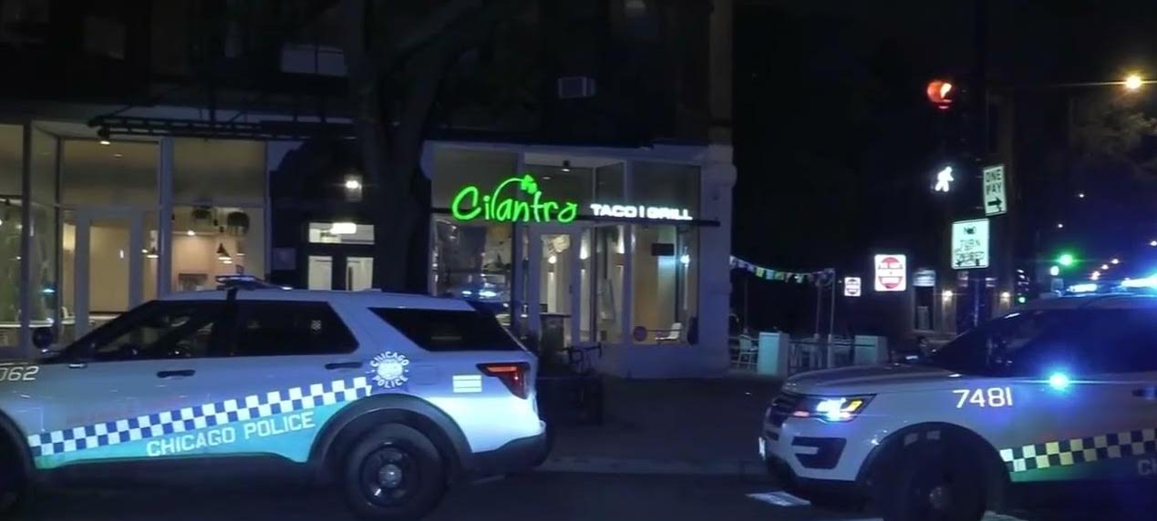 Lopovi opljačkali restoran na severozapadnoj strani Čikaga (VIDEO)