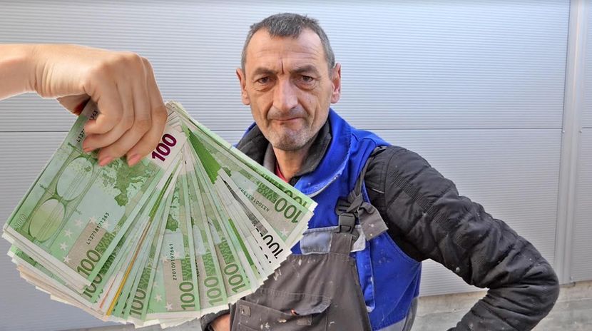 Pronašao novčanik pun novca i nije razmišljao ni sekund: To mu nije prvi put (VIDEO)