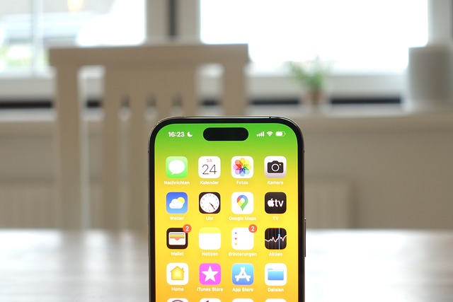 Apple prati trendove: iPhone 16 Pro dobija još veći ekran