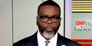 Brandon Johnson na tribini o stanju Čikaga: Bezbednost ključni prioritet