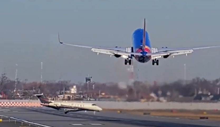 Zamalo izbegnut sudar dva aviona na aerodromu Midway u Čikagu (VIDEO)