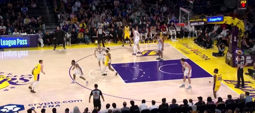 Dončić radio šta je hteo na terenu, Jokić odmarao: Lejkersi u laganom ritmu savladali Nagetse