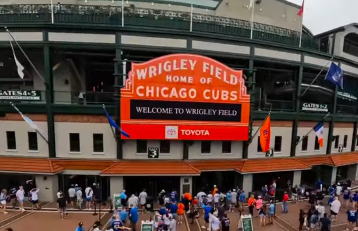 Chicago Cubs organizuju specijalno Hello Kitty veče na Wrigley Fieldu