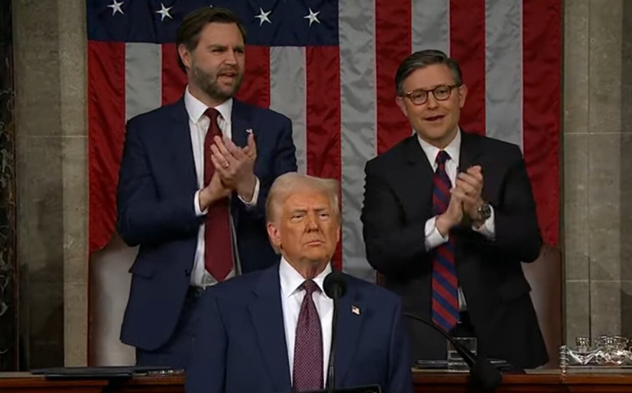 Zanimljivi detalji iz Trump-ovog govora: Od pisma Zelenskog, preko Srbije, do zastave na Marsu i "Zlatne kupole" 