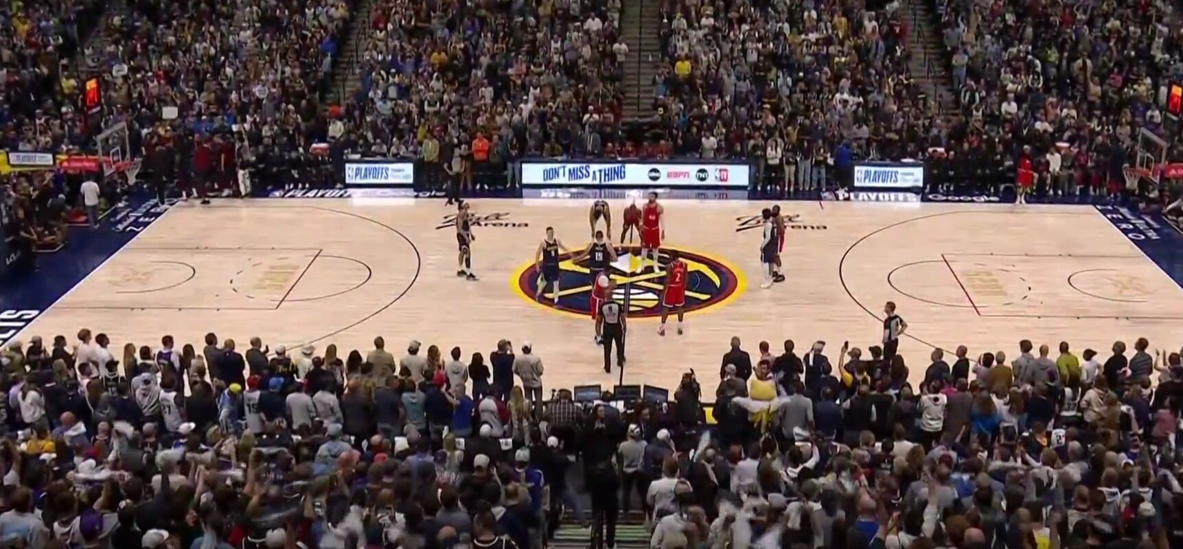 Lenardov trans jači od Jokićevog tripl-dabla, Klipersima pripala nova drama u Denveru