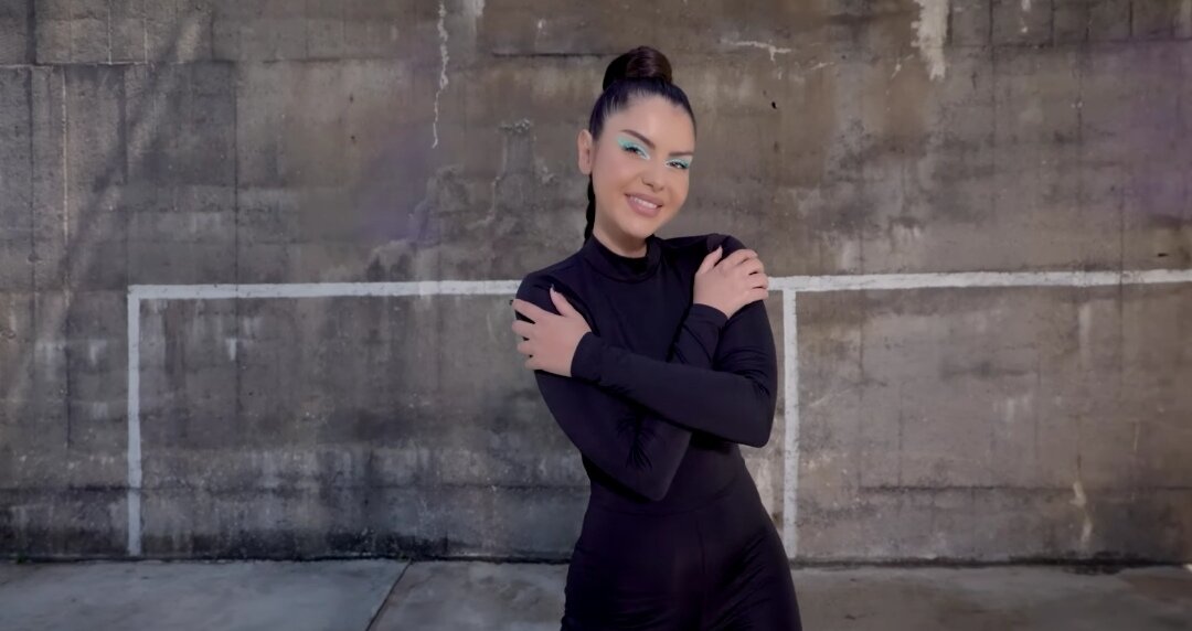 Naša pevačica se zbog medijske ilegale preselila u Ameriku, a sada najavljuje povratak