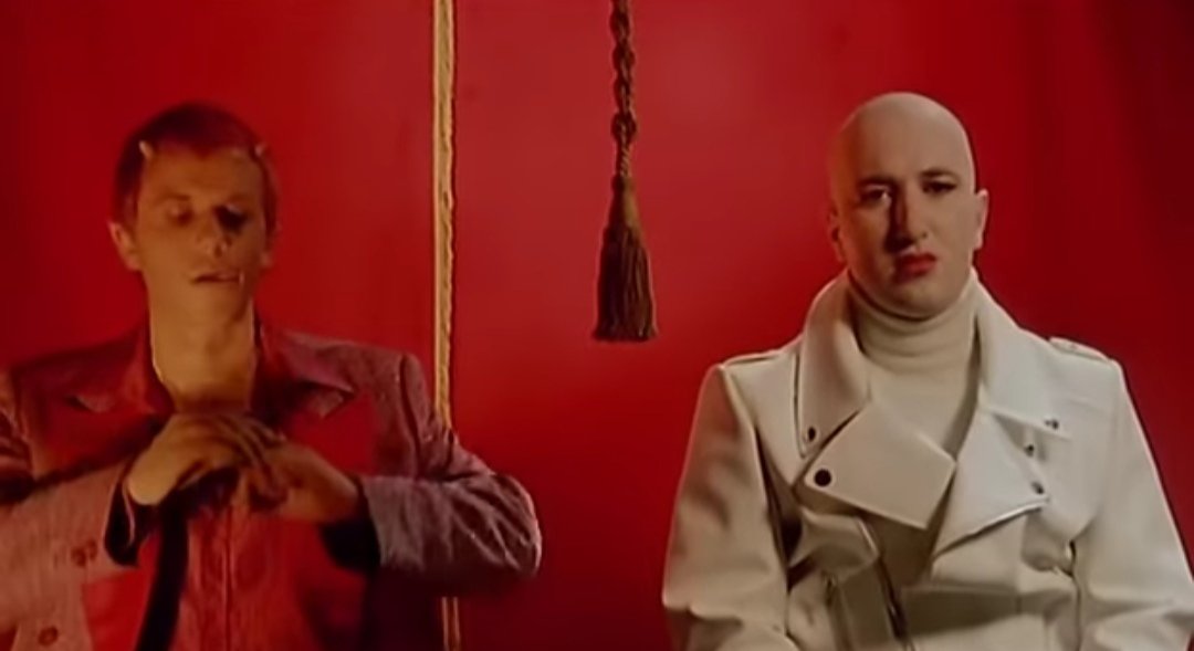 Otkrivena tajna filma „Mi nismo anđeli“: Ovaj poznati glumac je trebalo da tumači glavnu ulogu