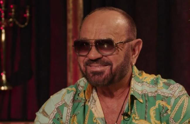 Mile Kitić otkrio koliko mu stiže mesečno: Prima tri penzije, a peva već 50 godina