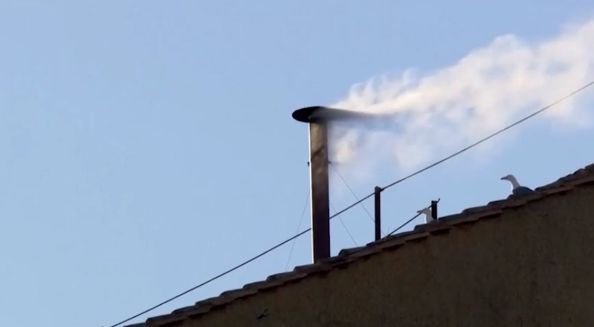 Beli dim iznad Sikstinske kapele, prvi Amerikanac na čelu Rimokatoličke crkve