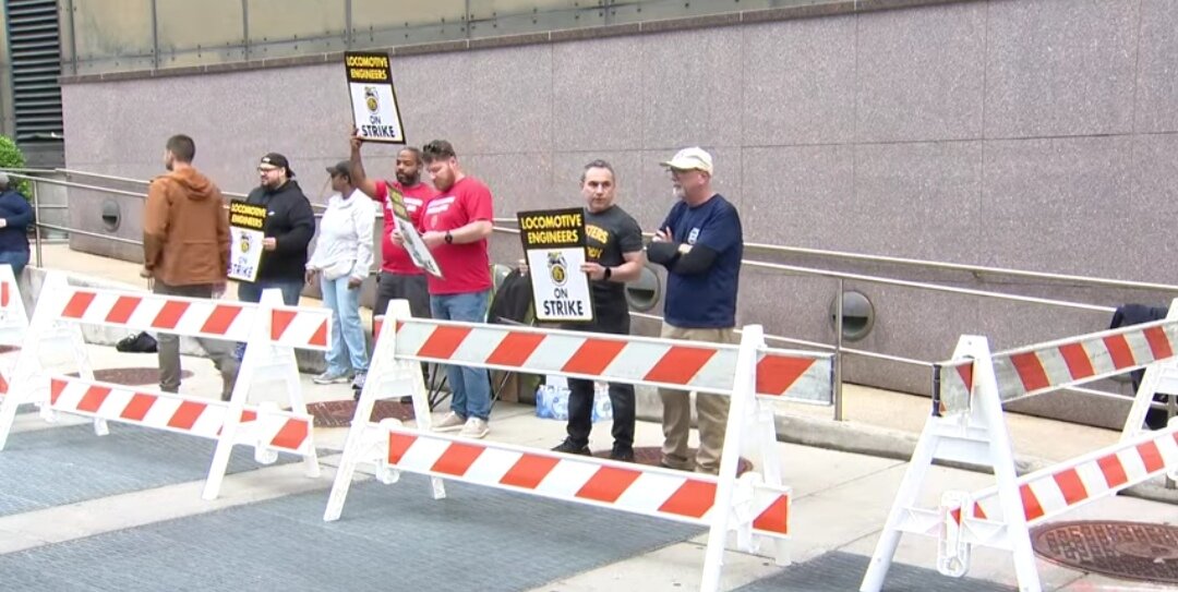 Štrajk inženjera paralisao saobraćaj u Nju Džersiju i Njujorku: Sindikat traži veće plate, pregovori prekinuti