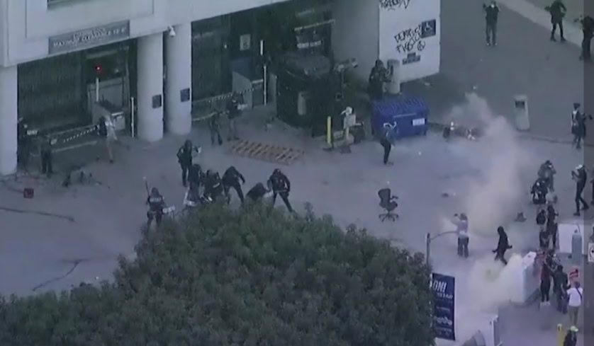 Sukobi policije i demonstranata u Los Anđelesu nakon racija protiv ilegalnih imigranata