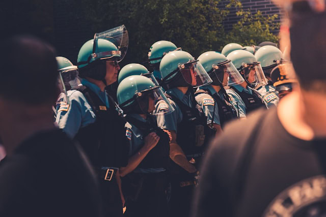 Protesti u Čikagu zbog racija ICE-a – grad na nogama zbog nove imigracione drame