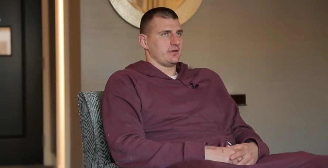 Jokićeva turneja po Kini: Trkanje sa brzim vozom, 30 hiljada fanova u Pekingu i natpis na ćirilici