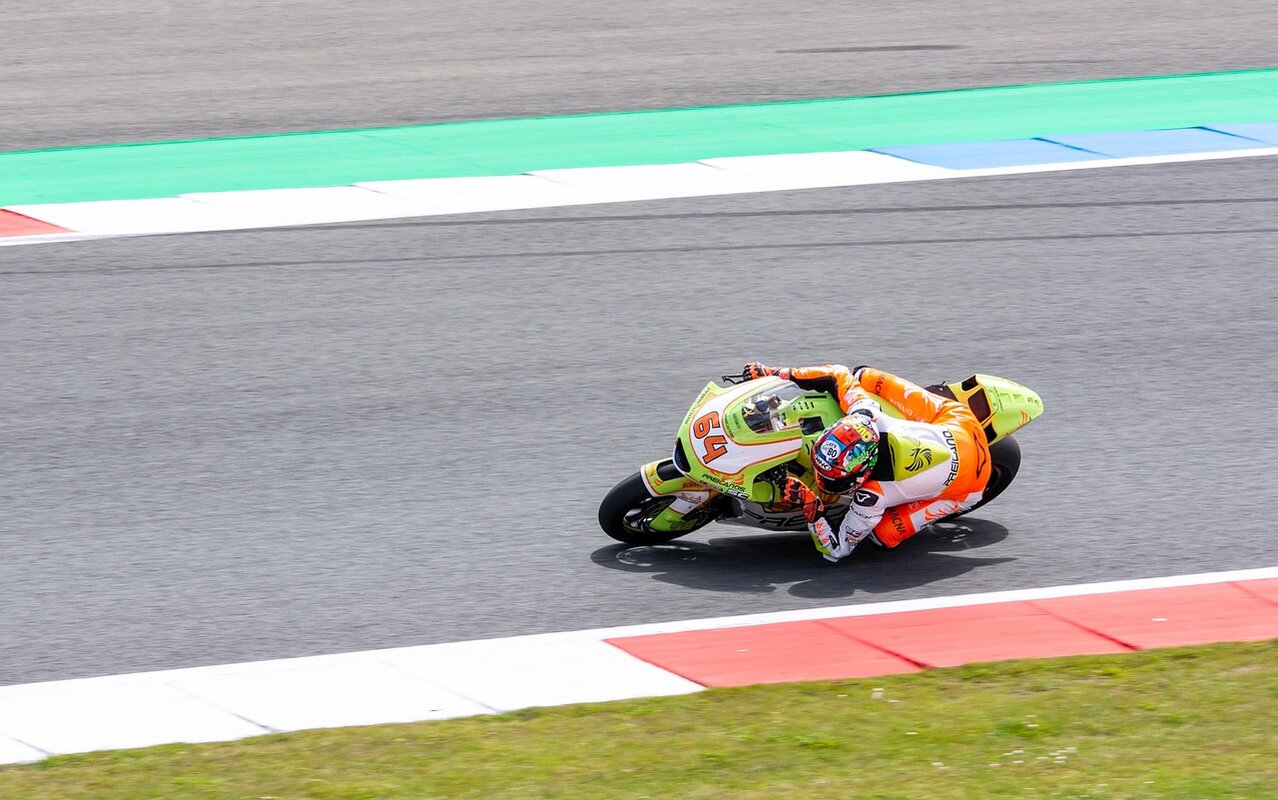 Markez odbranio pol poziciju na "Sahsenringu" za sedmu pobedu u sezoni