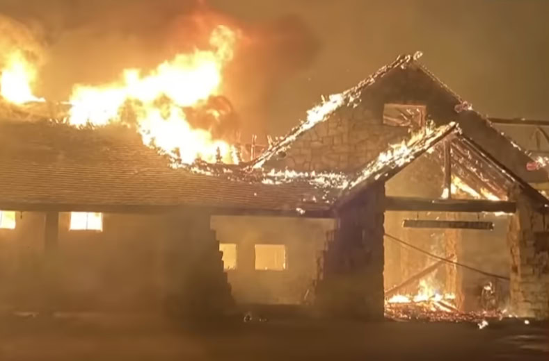 Istorijski Grand Canyon Lodge potpuno uništen u požaru