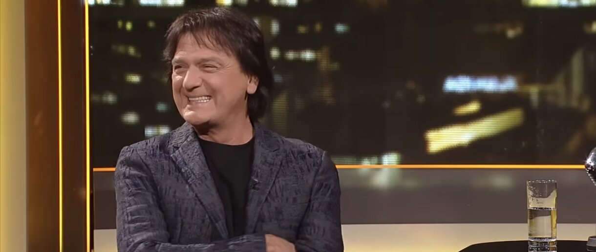 Zdravko Čolić ćerkama kupio stan od 350.000 evra u Beogradu na vodi