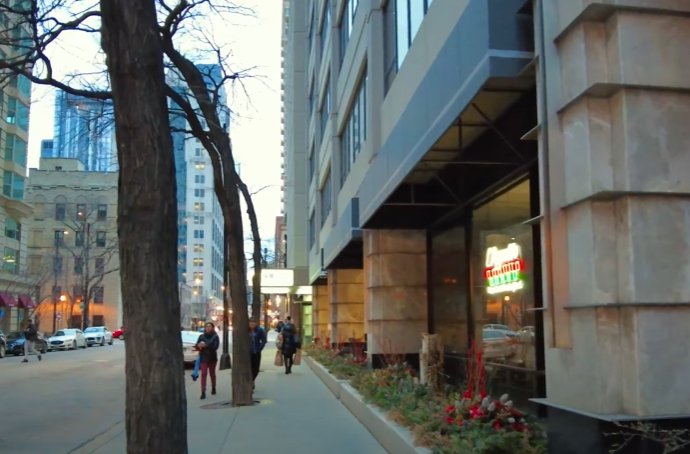 Čikago uvodi stroža pravila za izloge – sigurnost ili udar na male biznise?