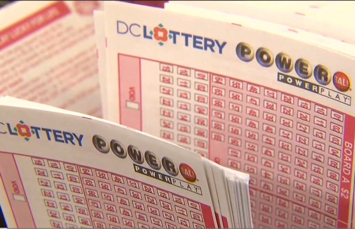 Powerball džekpot dostigao $700 miliona – Koliko još imate vremena da kupite tiket za sledeće izvlačenje