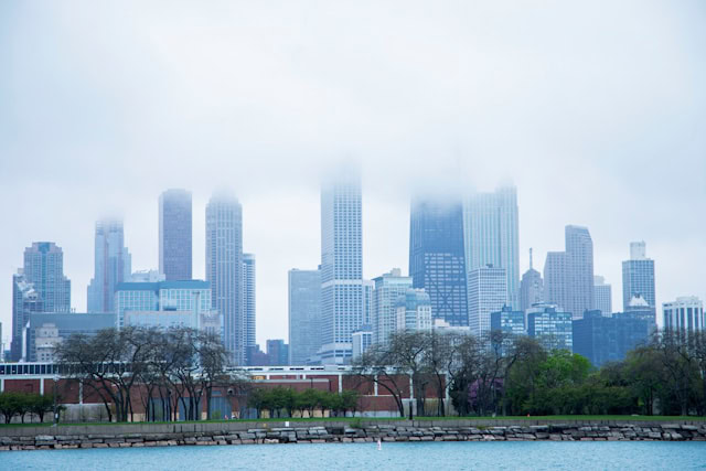 Zima 2025. u Čikagu: Old Farmer’s Almanac najavljuje blaže vreme, ali sneg nije isključen