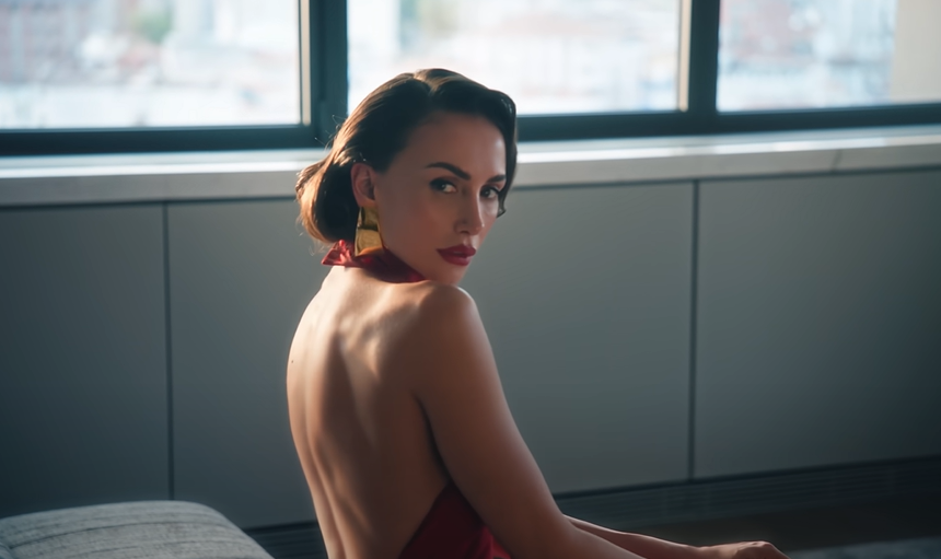 Malo poznata priča o Emini Jahović – od vremenske prognoze do saradnje sa Dinom Merlinom