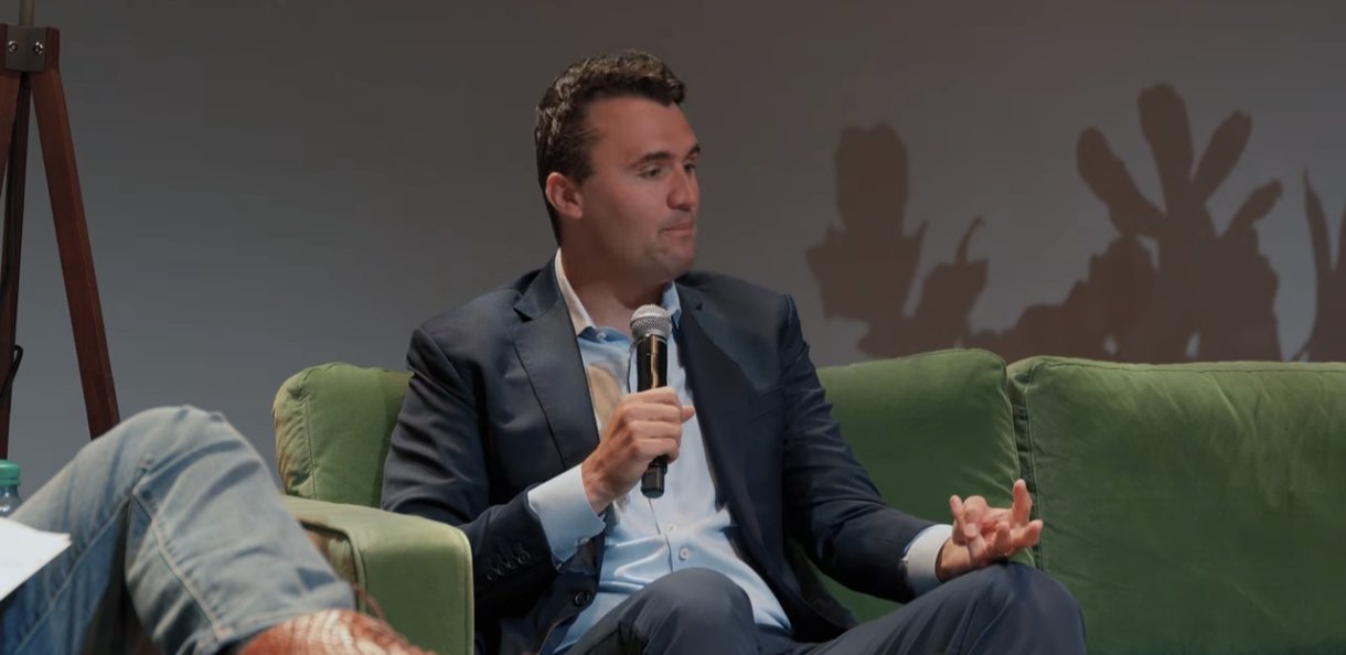 Dve peticije podelile Wheeling High School oko sećanja na Charlieja Kirka