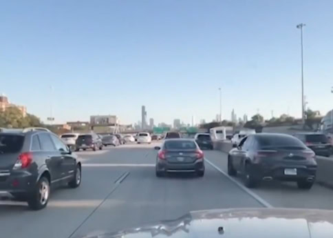 Policija u Čikagu pojačava kontrolu saobraćaja: Posebna pažnja na vožnju u zaustavnoj traci