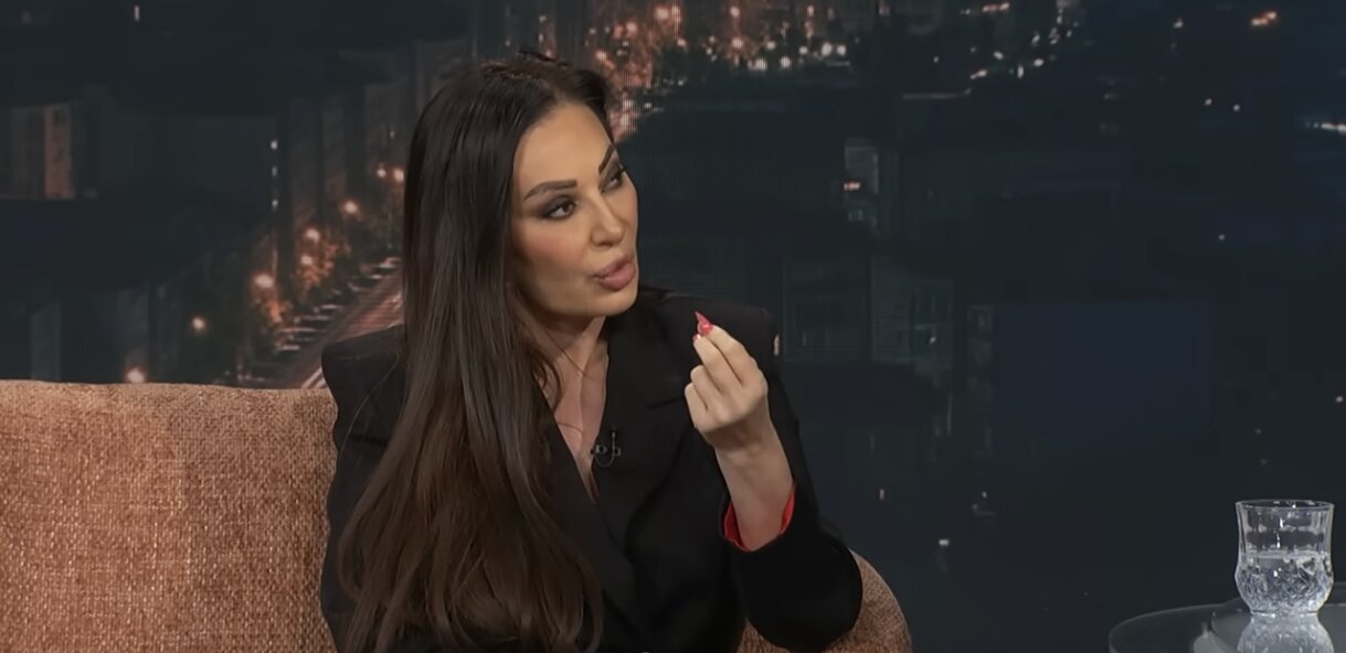 Tužila Karleušu, a izbegava suđenje: Ceca se opet nije pojavila na ročištu