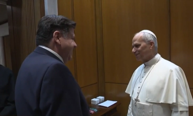 Guverner Pritzker u Vatikanu: Susret sa papom izazvao veliku pažnju