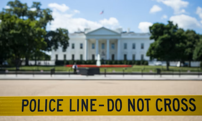 Pucnjava ispred Bele kuće: Ranjeni vojnici, haos i potraga za motivom napadača