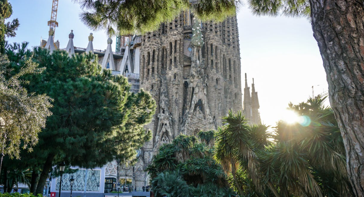 Sagrada Familija postala najviša crkva na svetu: Toranj Isusa Hrista uzdiže se na visini od skoro 163 metra