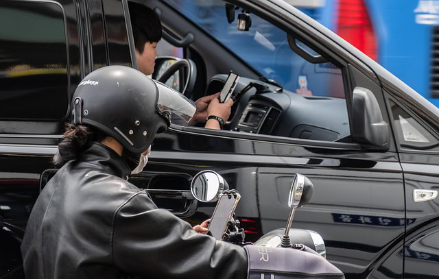 Lažne poruke o saobraćajnim kaznama ponovo haraju Illinoisom – evo kako da se zaštitite