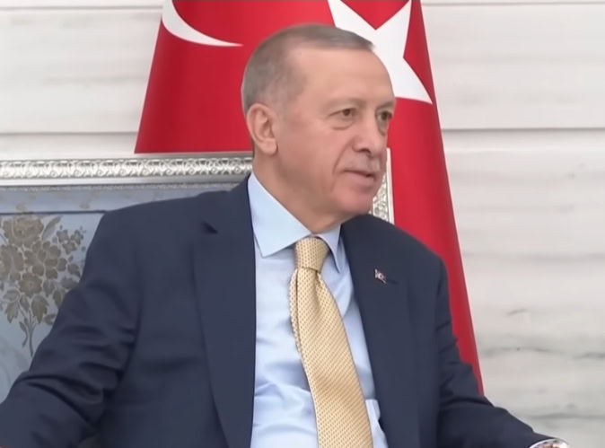 Erdogan najavio razgovor sa Trump-om o mirovnom planu za Ukrajinu