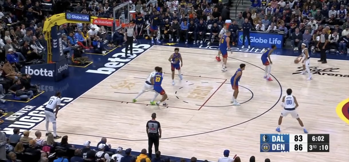 Jokić ponovo sam u Denveru, Dalas odneo pobedu u "Bol areni"