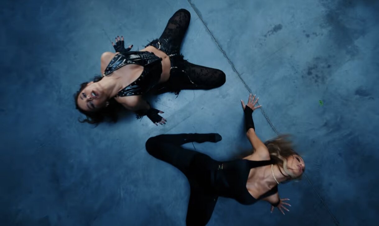 Objavljen novi album Tee Tairović, tu je i duet sa poznatom pevačicom (VIDEO)