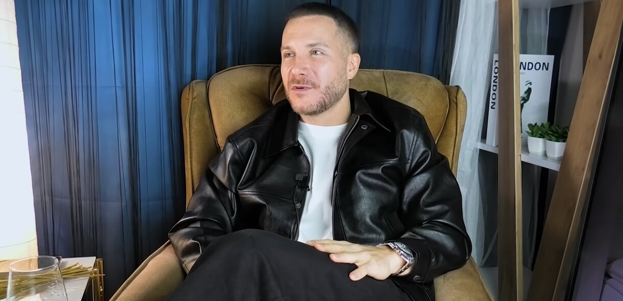 Saša Kovačević otkrio da mu se sviđala Emina Jahović, pa spomenuo i Mustafu: Tu se rastura cela porodica