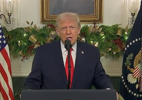 Trump u prazničnom obraćanju: Granica bezbedna, inflacija stala, Amerika jača nego ikad