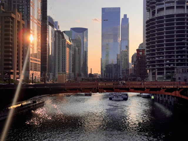 Zašto su četiri ključna mosta u Čikagu zatvorena istovremeno i ko je kriv za kolaps saobraćaja