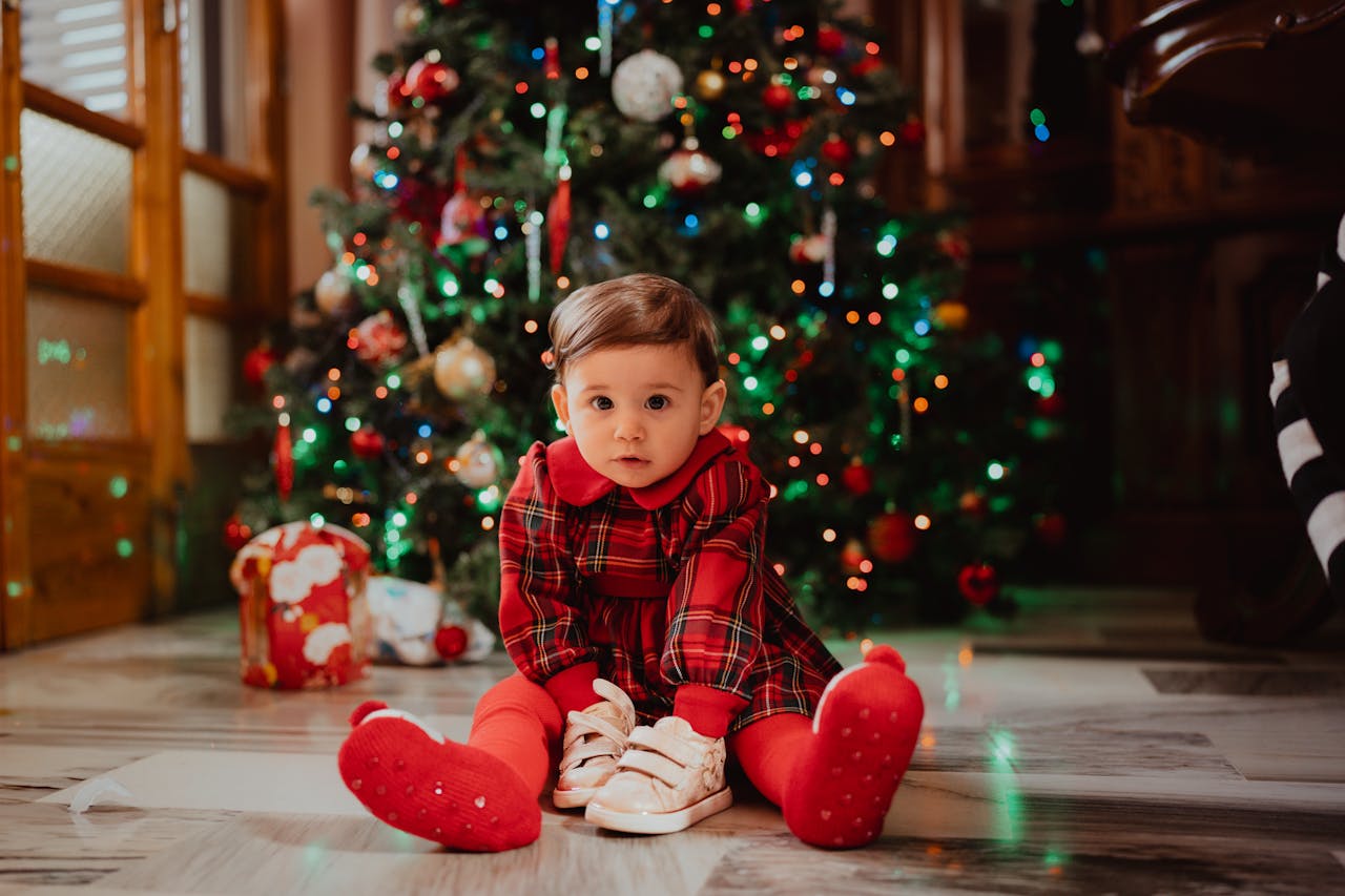 Da li roditelji treba da kažu deci istinu o Deda Mrazu? Saveti psihologa pred praznike