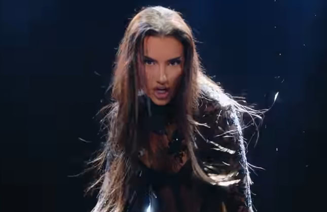 „Prelazim na žene“: Barbara Bobak objavila novu pesmu (VIDEO)